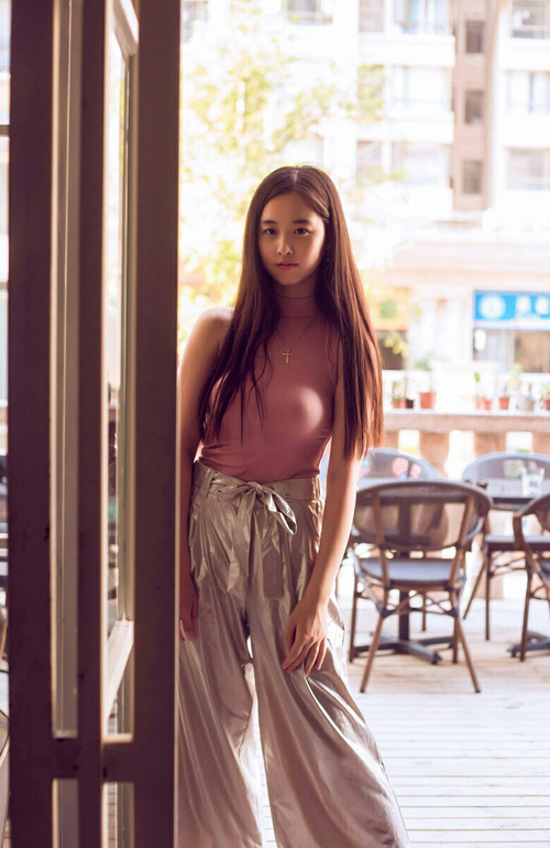 九游app下载中心-福特：出色的防守和灵活的突破，成为全黑队的关键战术元素，福特黑武士价格图片